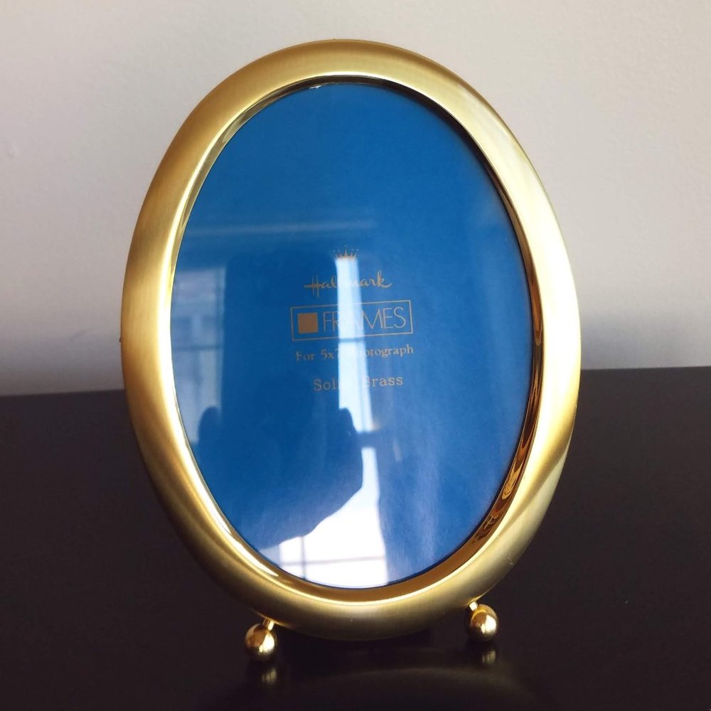 Hallmark Solid Brass 5 x 7 Oval Picture Frame